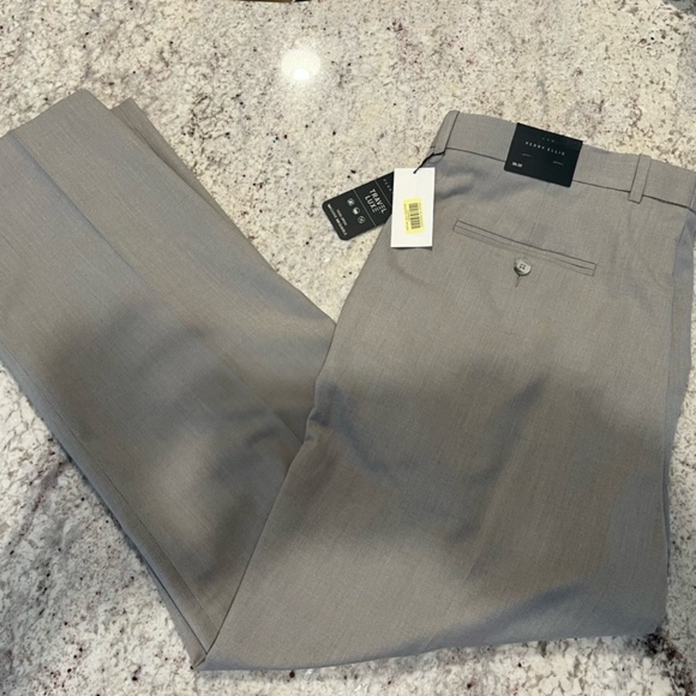 Perry Ellis Mens Travel Luxe Dress Pants 38x30 Light Grey NonIron Flat Front NEW
